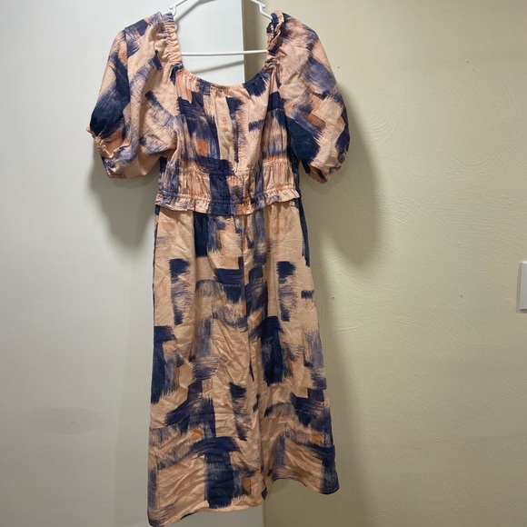 Universal Thread Dress. Size Small. Blue and pale pink. Has Pockets. NWT. - Picture 3 of 5